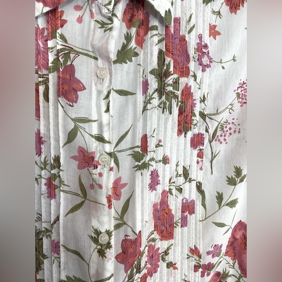 🌺 Passport Sheer Floral Top - Picture 7 of 8